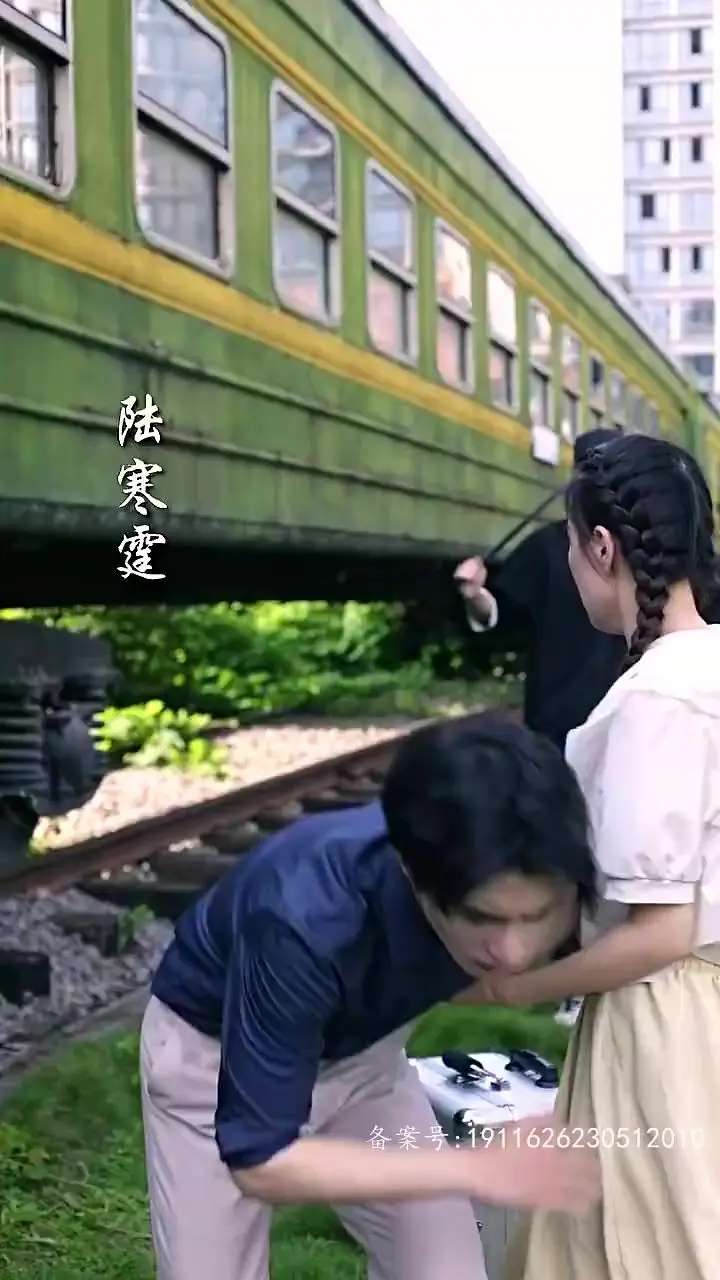 《(新)替嫁新娘亿万老公宠上天》：土甜剧天花板？霸总套路下的真香定律！